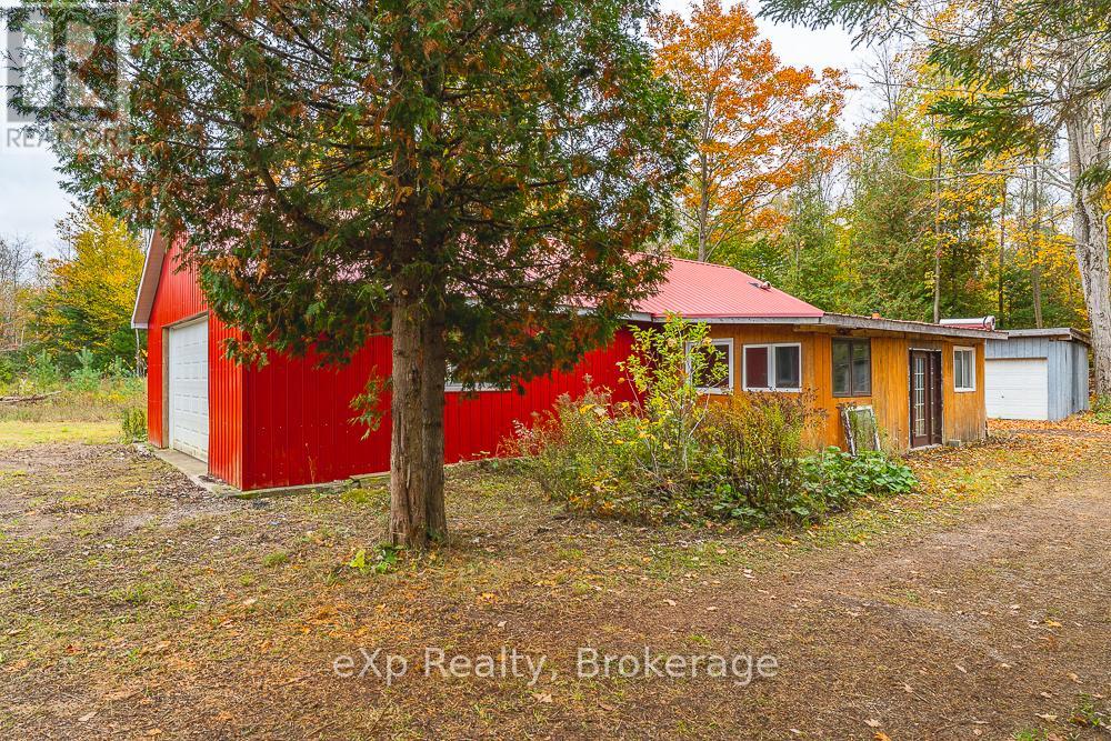 51 Parkside Avenue, South Bruce Peninsula, Ontario  N0H 2T0 - Photo 44 - X12458178