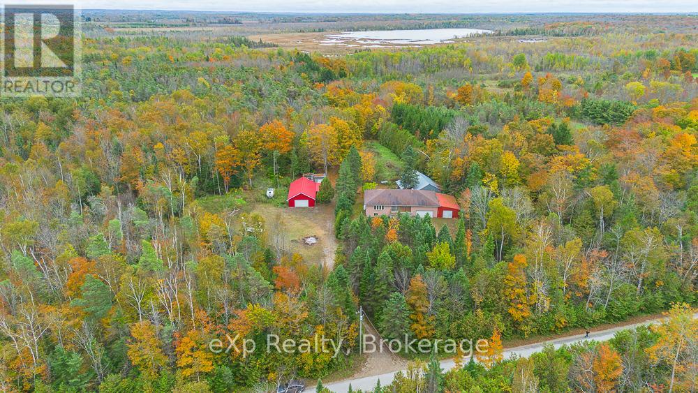 51 Parkside Avenue, South Bruce Peninsula, Ontario  N0H 2T0 - Photo 47 - X12458178