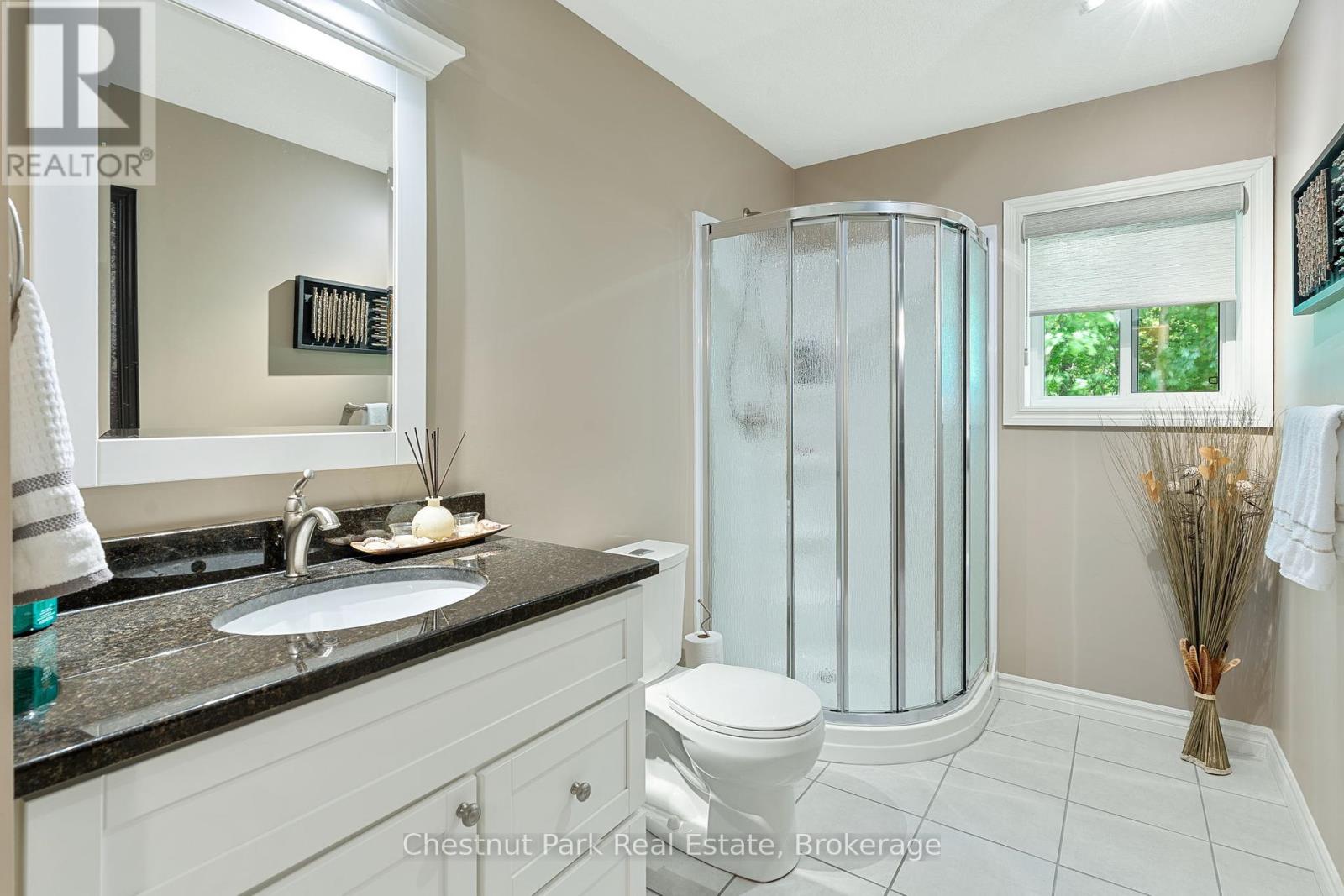 207 2nd Street W, Owen Sound, Ontario  N4K 0A6 - Photo 29 - X12458198