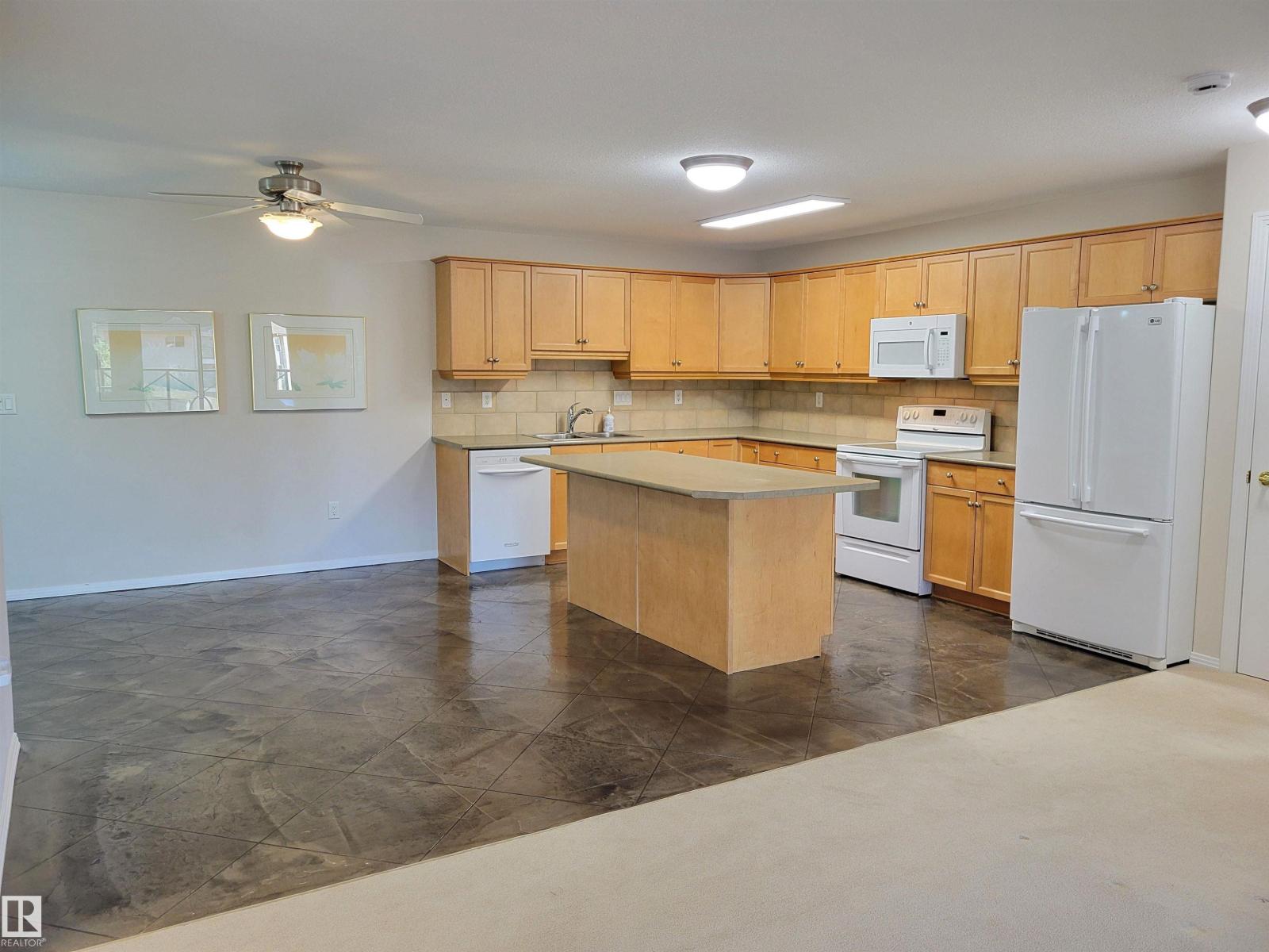 #402 8942 156 St Nw, Edmonton, Alberta  T5R 5Z5 - Photo 3 - E4461808