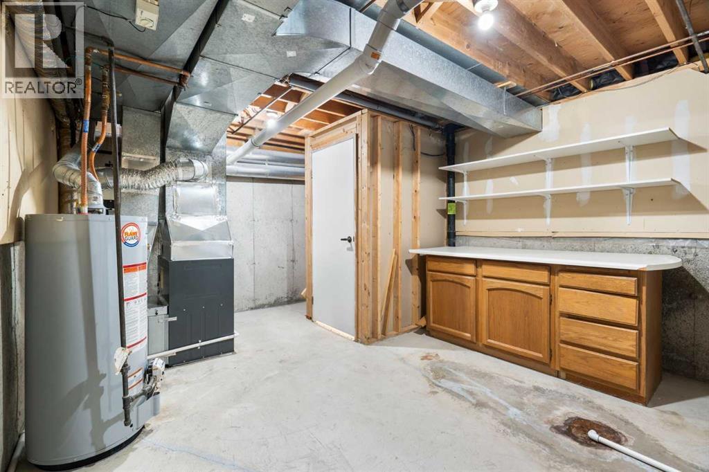 88 Glamis Gardens Sw, Calgary, Alberta  T2E 6S4 - Photo 35 - A2260694