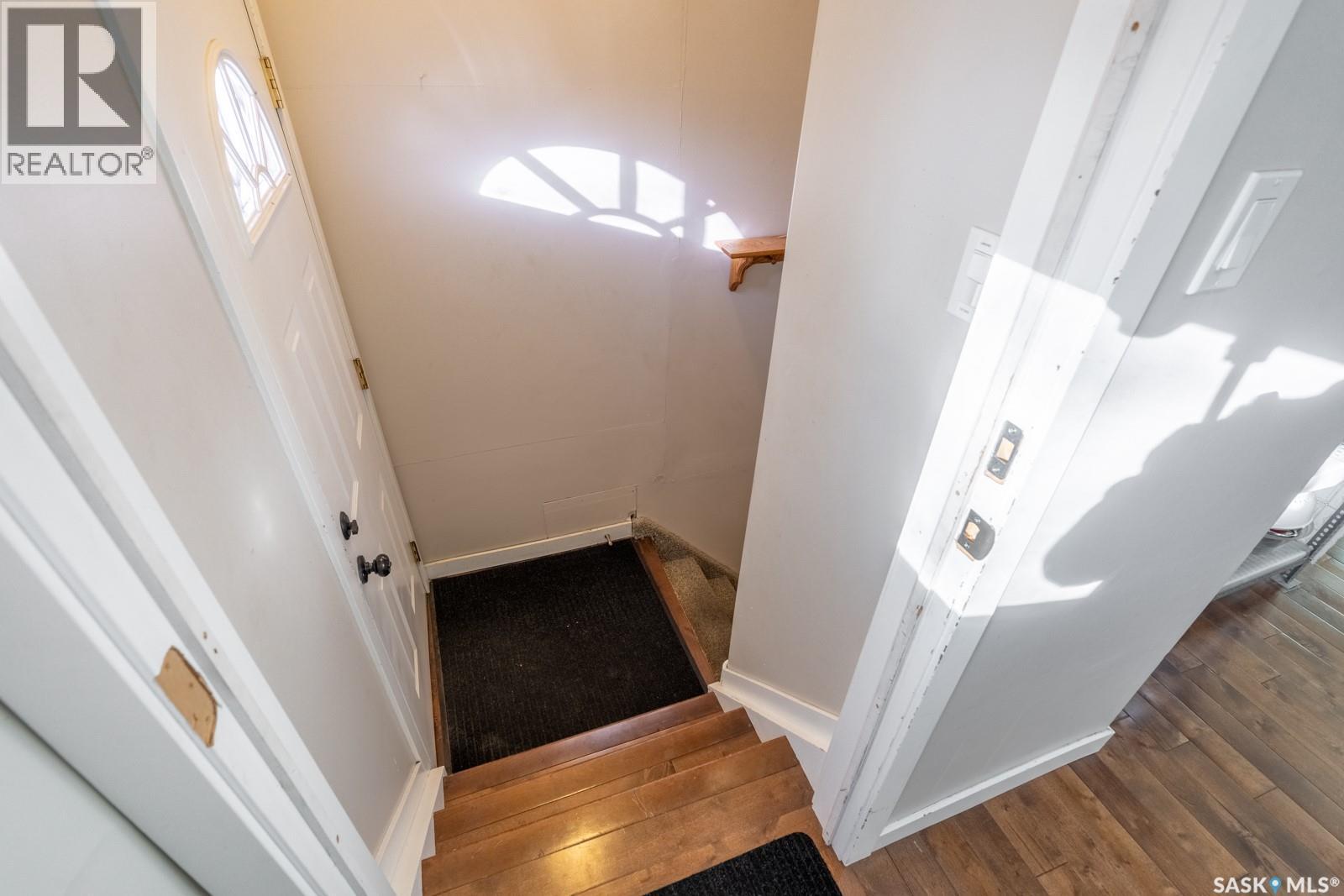 1742 Arthur Street, Regina, Saskatchewan  S4T 4W3 - Photo 12 - SK020678