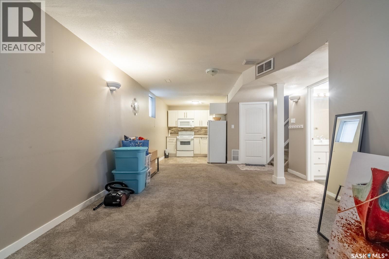 1742 Arthur Street, Regina, Saskatchewan  S4T 4W3 - Photo 13 - SK020678