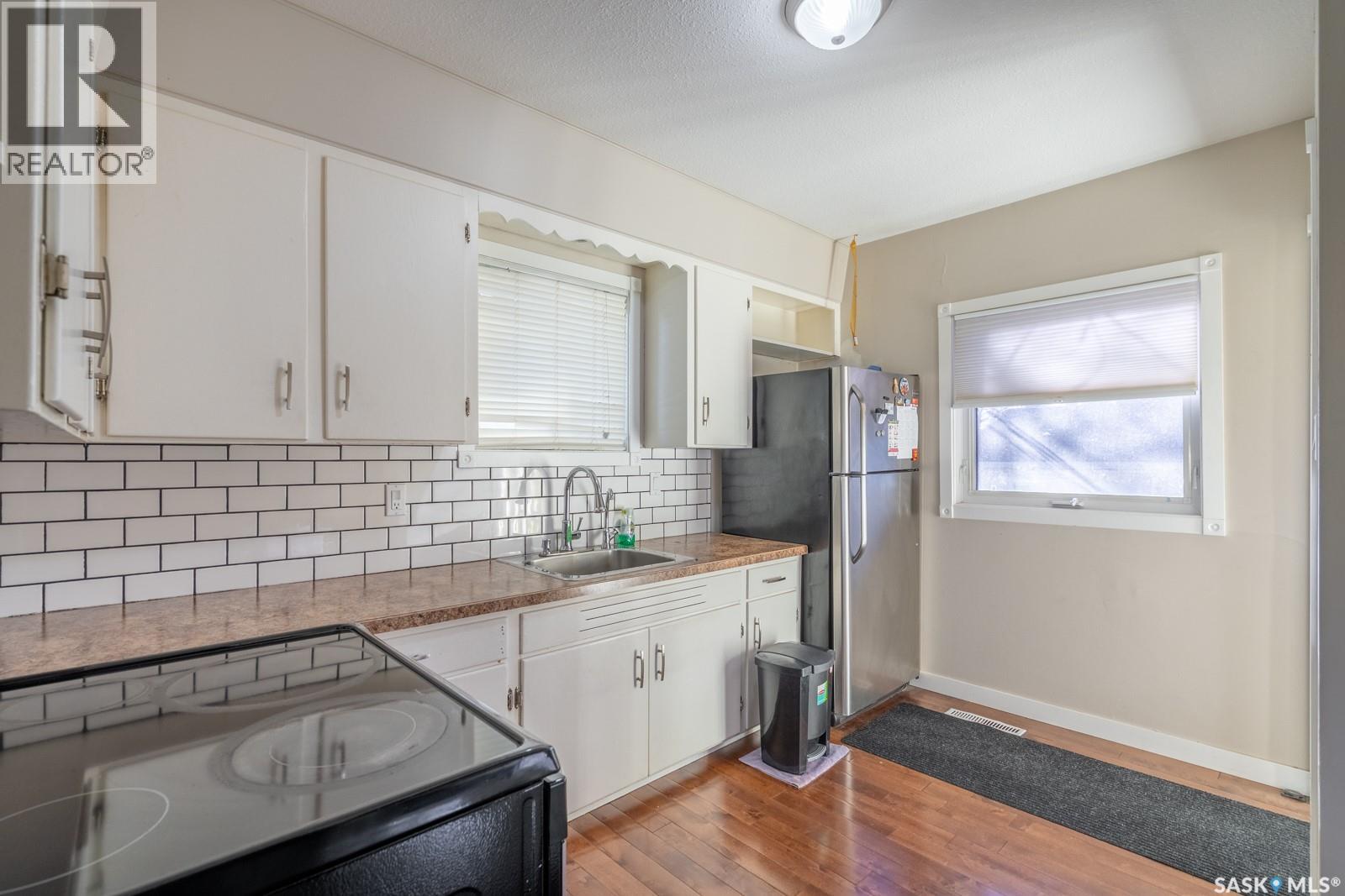 1742 Arthur Street, Regina, Saskatchewan  S4T 4W3 - Photo 6 - SK020678