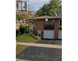 45 HILDENBORO SQUARE, Toronto, Ontario