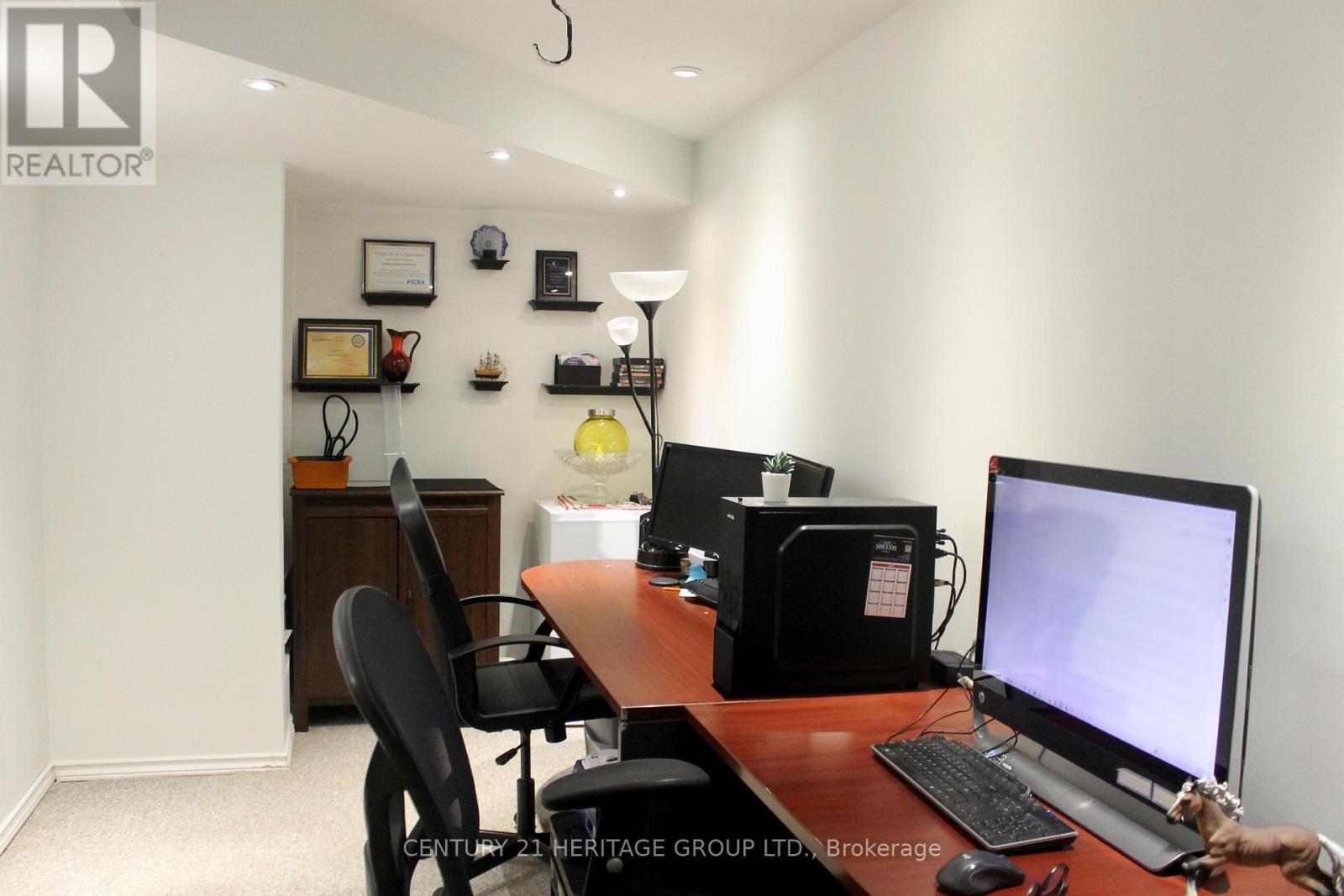 250 Ferndale Drive S, Barrie, Ontario  L4N 8J9 - Photo 23 - S12451317