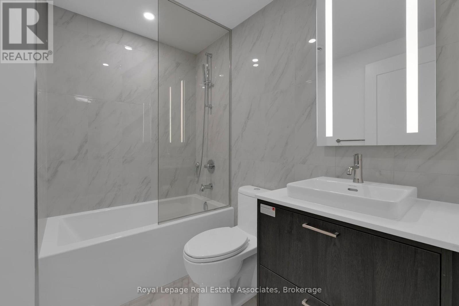 214 - 259 The Kingsway, Toronto, Ontario  M9A 0G2 - Photo 19 - W12454409