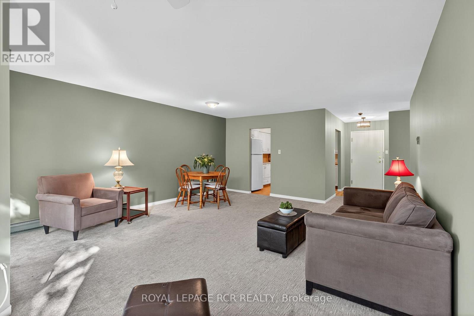 311 - 111 Grew Boulevard, Georgina, Ontario  L0E 1L0 - Photo 17 - N12458204