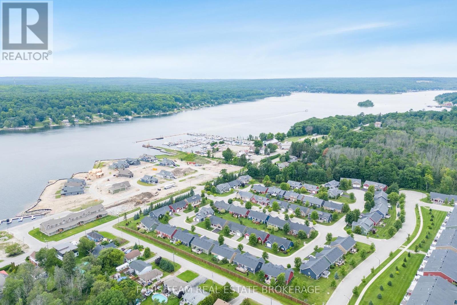 1 Bay Moorings Boulevard, Penetanguishene, Ontario  L9M 1E7 - Photo 35 - S12458194