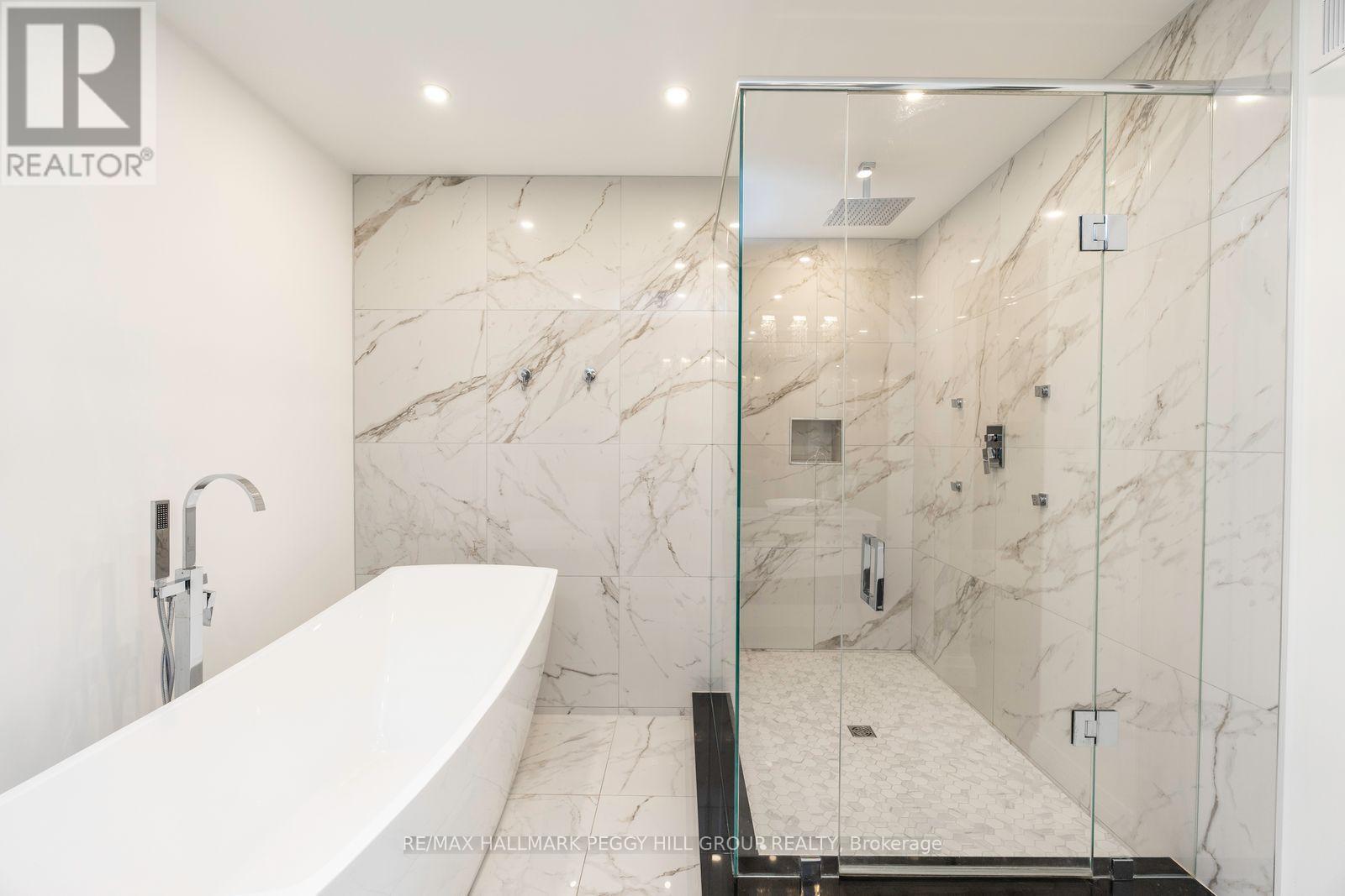 127 Goldfinch Crescent, Tiny, Ontario  L0L 2J0 - Photo 10 - S12458201