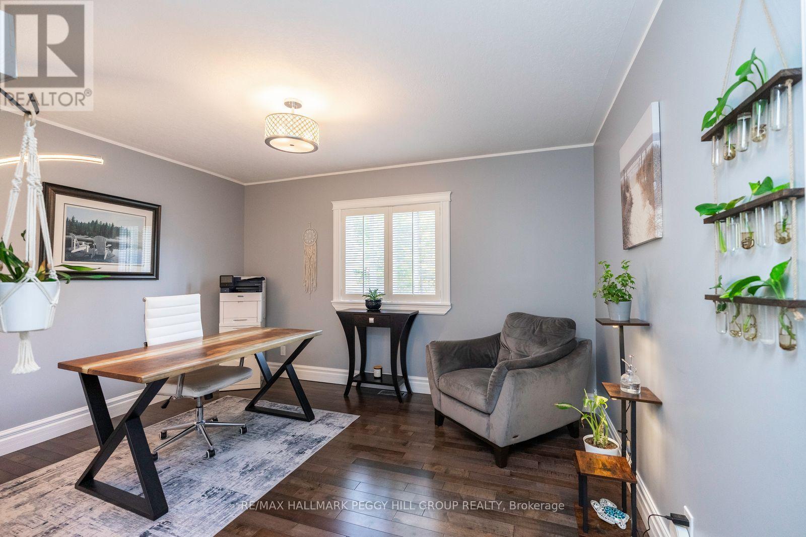 127 Goldfinch Crescent, Tiny, Ontario  L0L 2J0 - Photo 11 - S12458201