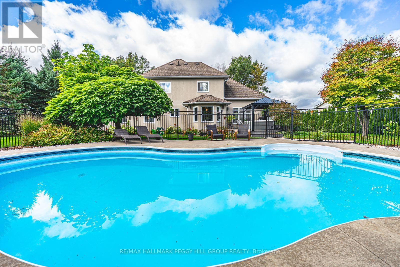 127 Goldfinch Crescent, Tiny, Ontario  L0L 2J0 - Photo 21 - S12458201