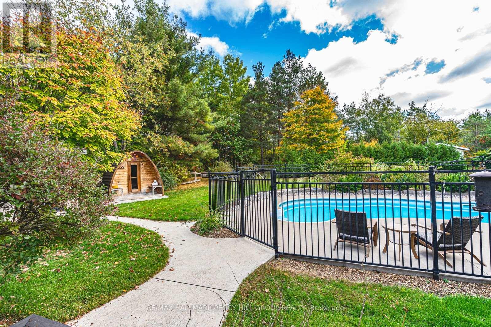 127 Goldfinch Crescent, Tiny, Ontario  L0L 2J0 - Photo 24 - S12458201