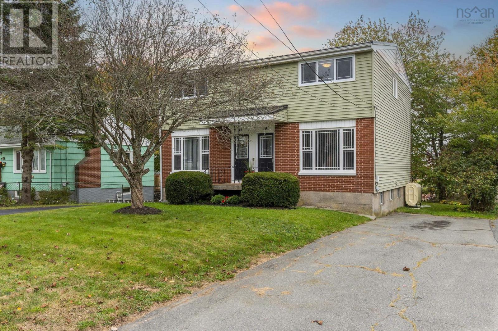 19-19 A Westwood Drive, Dartmouth, Nova Scotia  B2X 1Y3 - Photo 2 - 202525666
