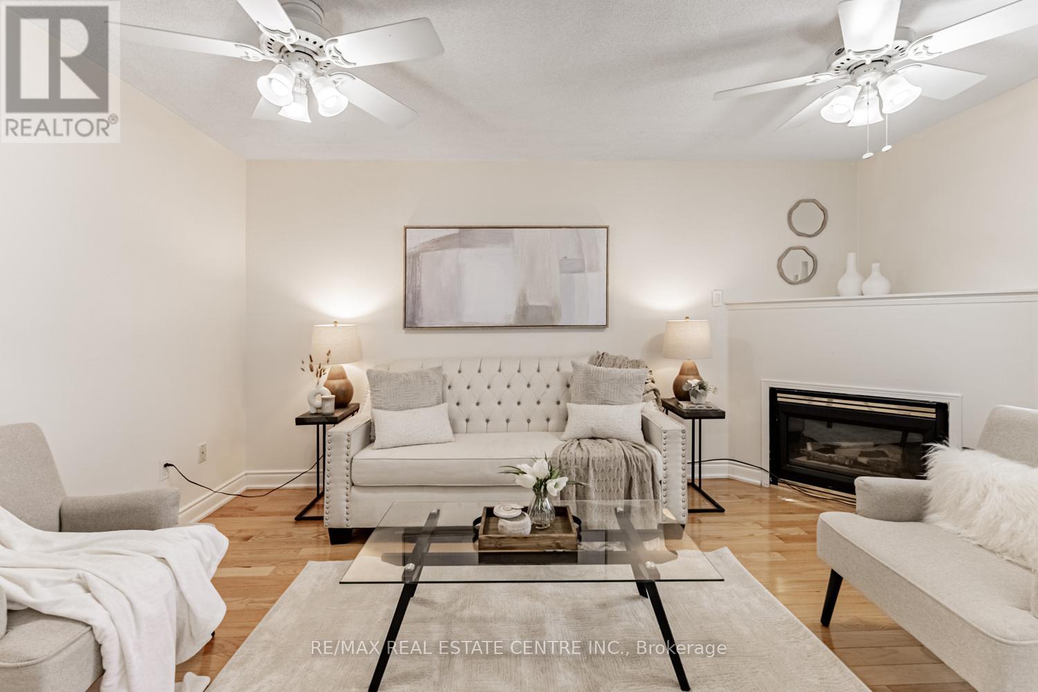8 Mannel Crescent, Brampton, Ontario  L6Y 5E1 - Photo 18 - W12458168
