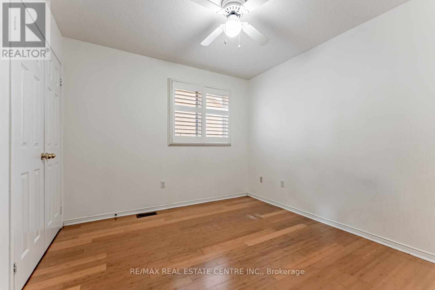 8 Mannel Crescent, Brampton, Ontario  L6Y 5E1 - Photo 27 - W12458168