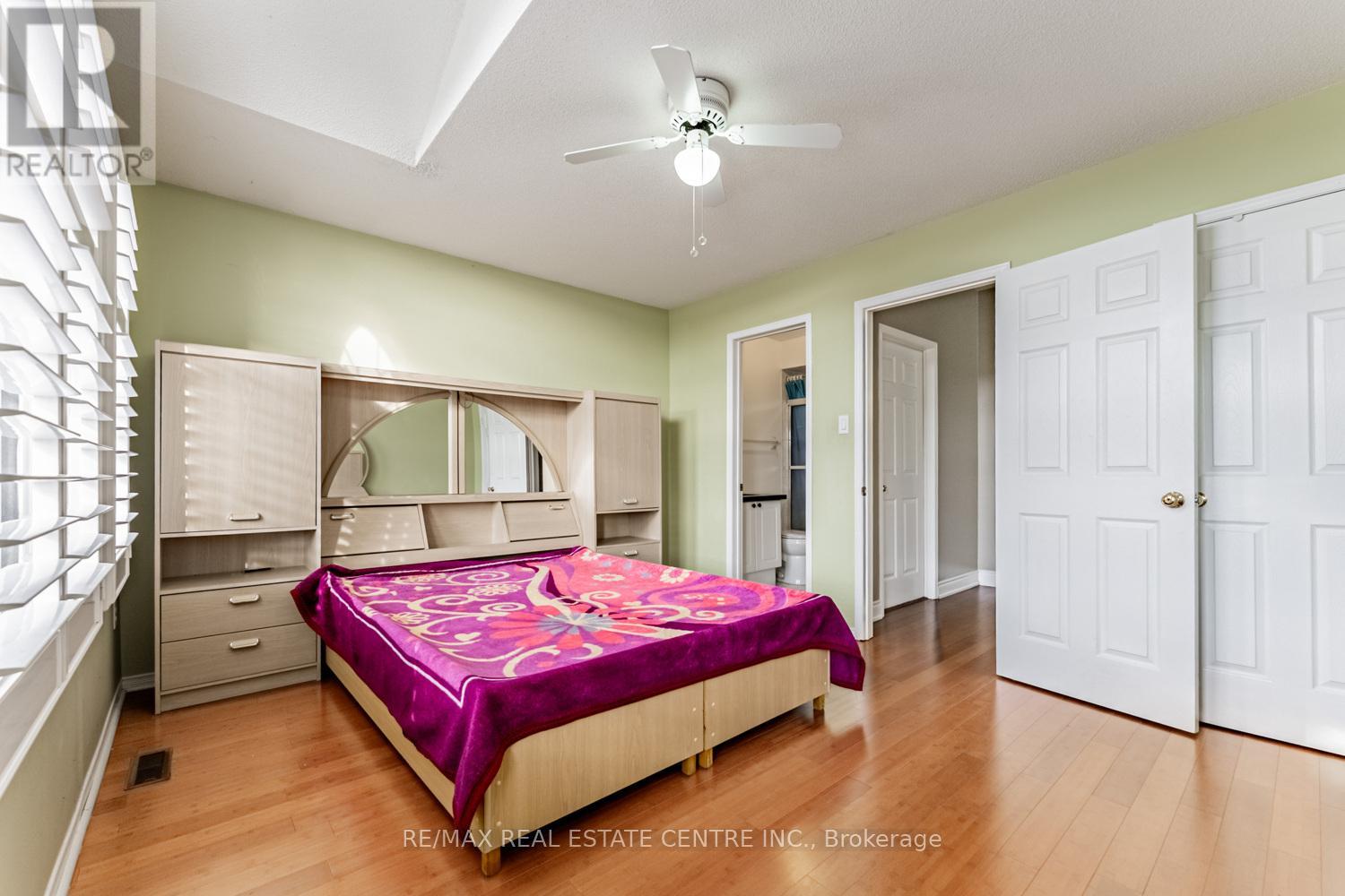 8 Mannel Crescent, Brampton, Ontario  L6Y 5E1 - Photo 36 - W12458168
