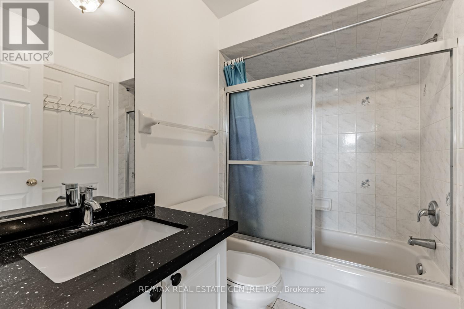 8 Mannel Crescent, Brampton, Ontario  L6Y 5E1 - Photo 38 - W12458168