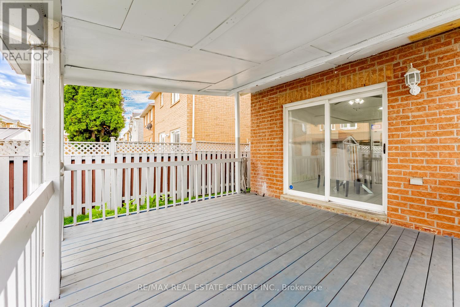 8 Mannel Crescent, Brampton, Ontario  L6Y 5E1 - Photo 48 - W12458168