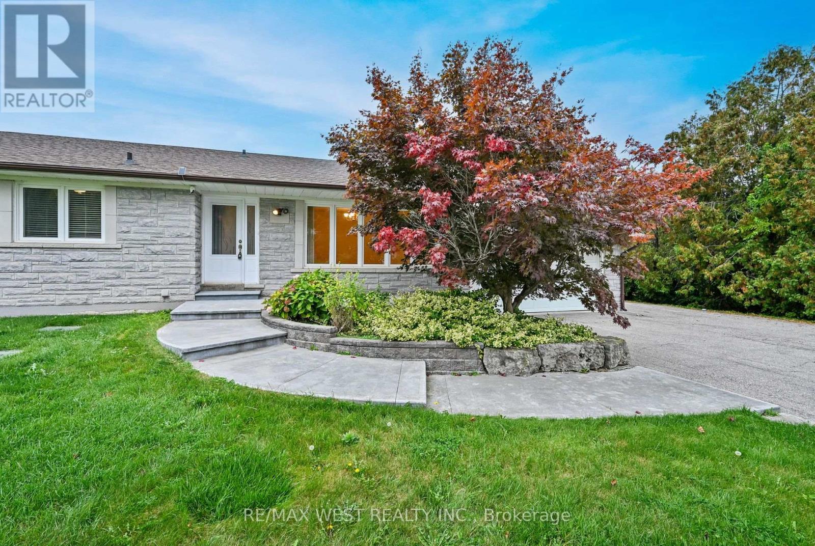 12370 Creditview Road, Caledon, Ontario  L7C 1X9 - Photo 3 - W12458196
