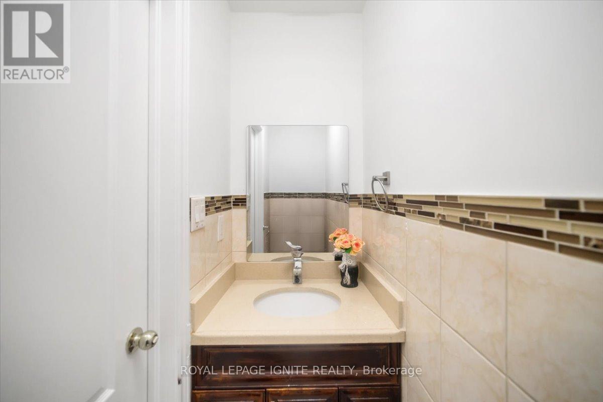 63 Eastbrook Way, Brampton, Ontario  L6P 1K6 - Photo 39 - W12458202