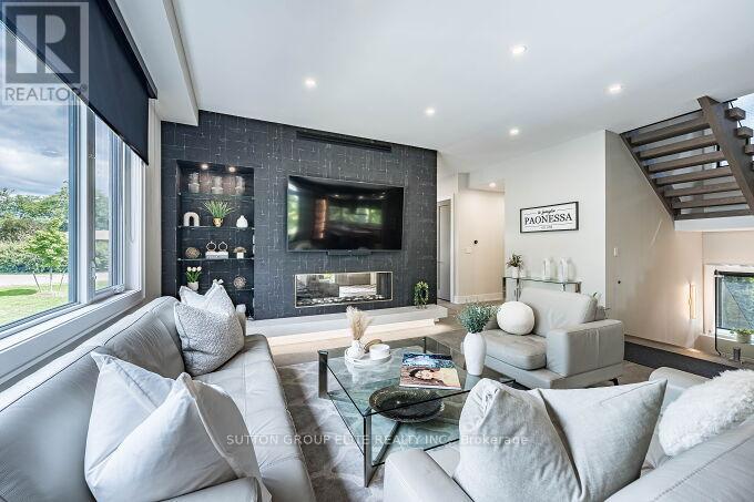 128 Haines Drive, Caledon, Ontario  L7E 2C4 - Photo 4 - W12373209