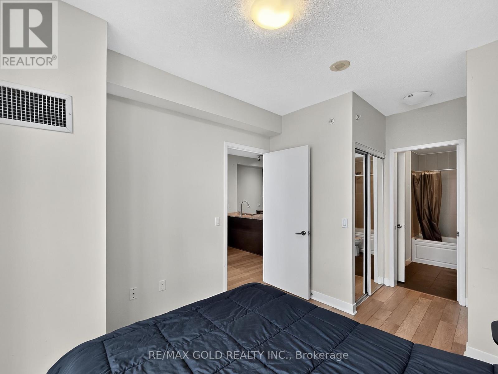 1605 - 3975 Grand Park Drive, Mississauga, Ontario  L5B 0K4 - Photo 22 - W12453209