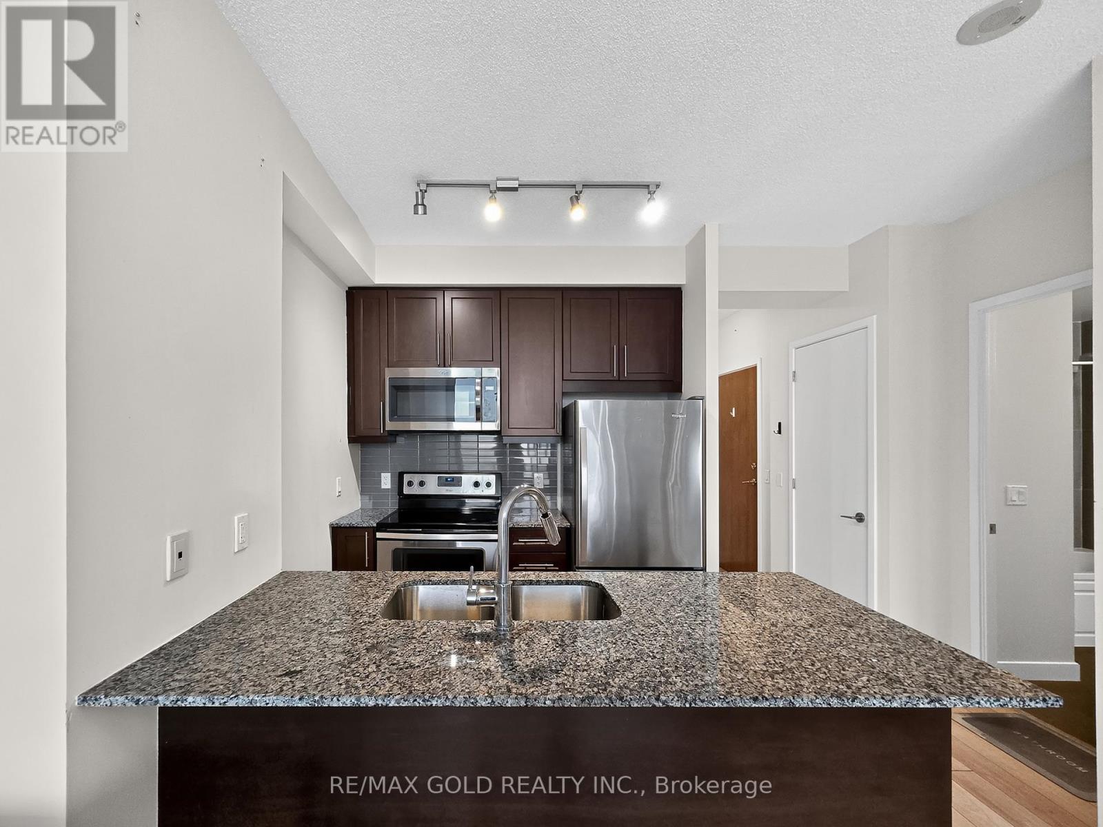 1605 - 3975 Grand Park Drive, Mississauga, Ontario  L5B 0K4 - Photo 7 - W12453209