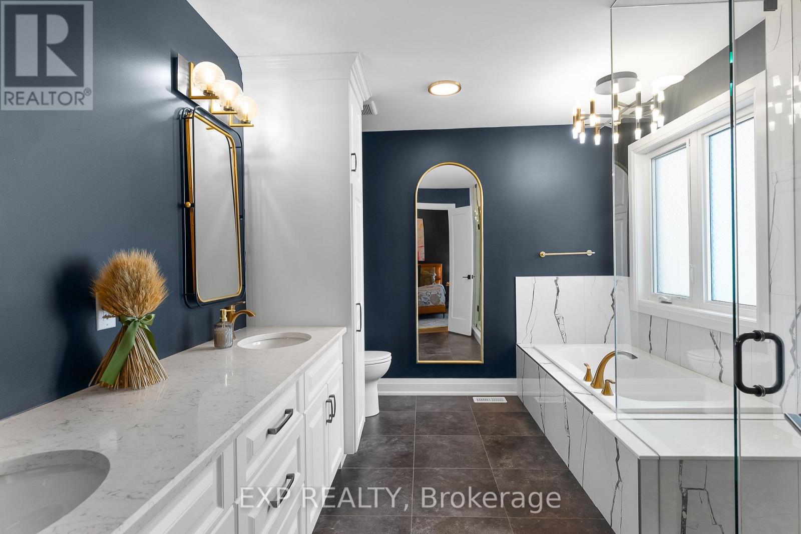 155 Susan Drive, Pelham, Ontario  L2E 7K8 - Photo 22 - X12457576