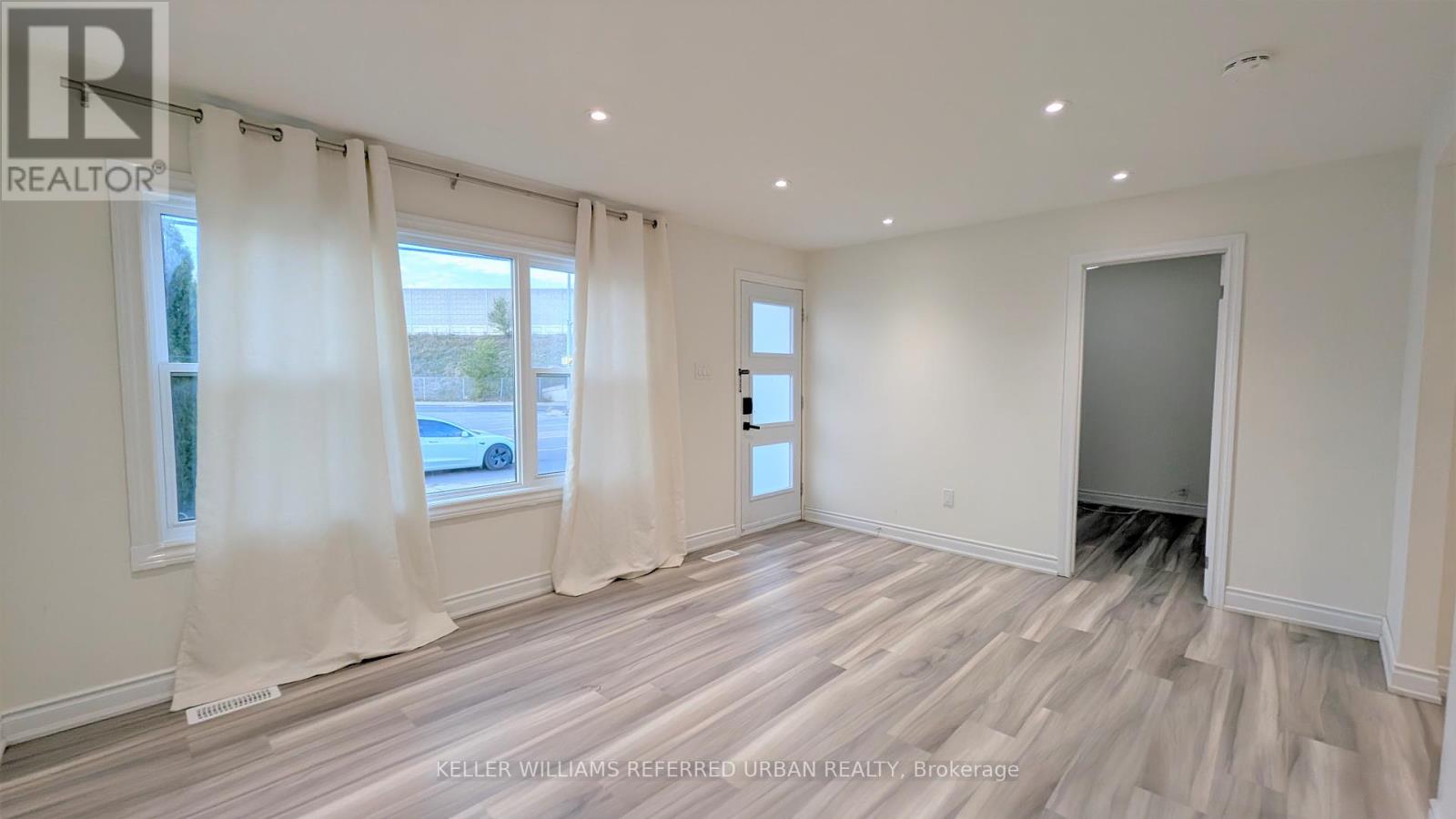 386 Welland Avenue W, St. Catharines, Ontario  L2R 2R4 - Photo 18 - X12458162