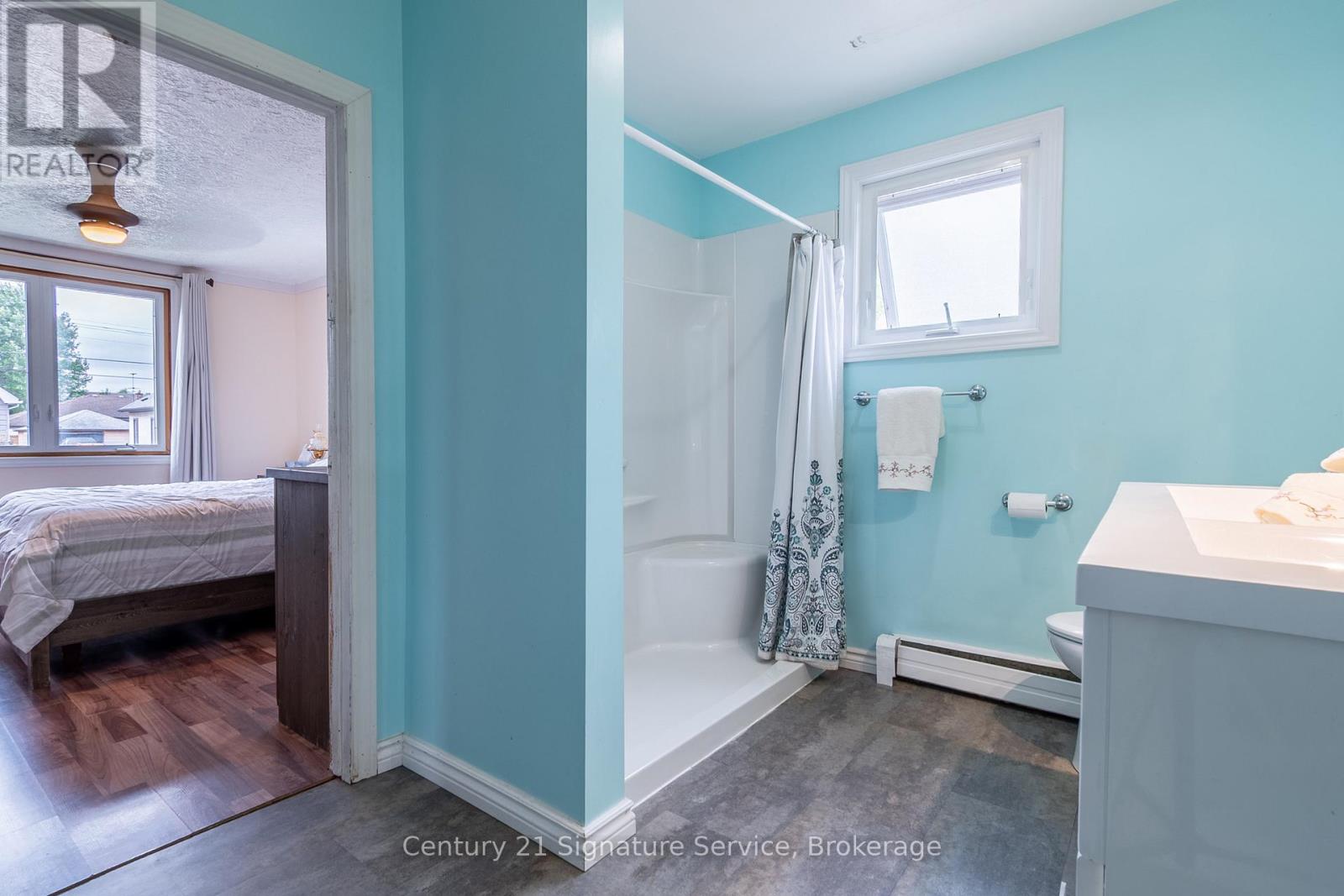 109 Santone Avenue, Welland, Ontario  L3C 2J5 - Photo 15 - X12458166