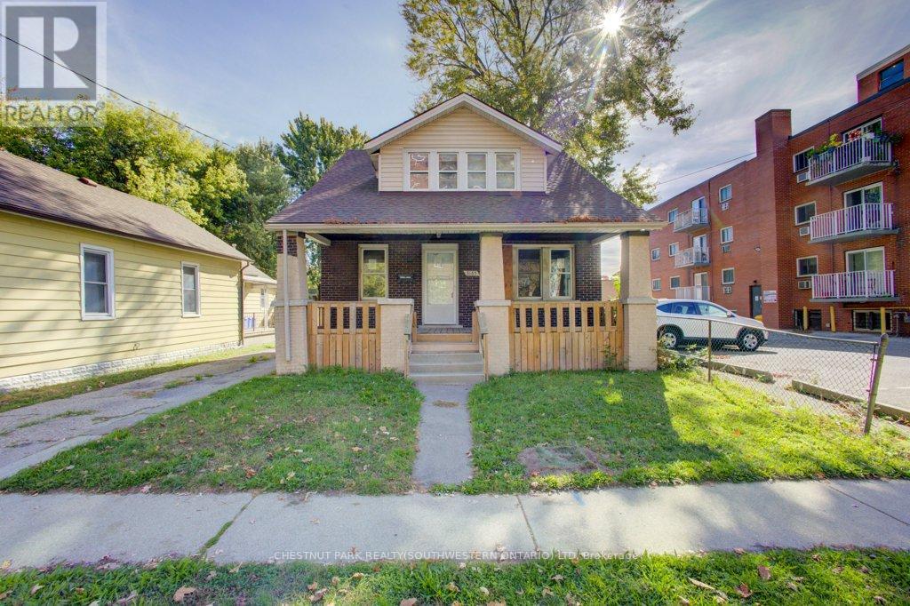 3185 DONNELLY STREET, Windsor, Ontario