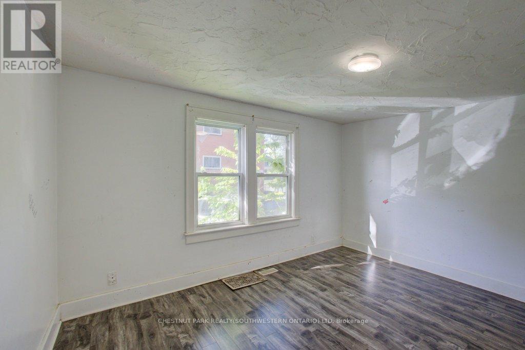 3185 Donnelly Street, Windsor, Ontario  N9C 1M3 - Photo 17 - X12458171
