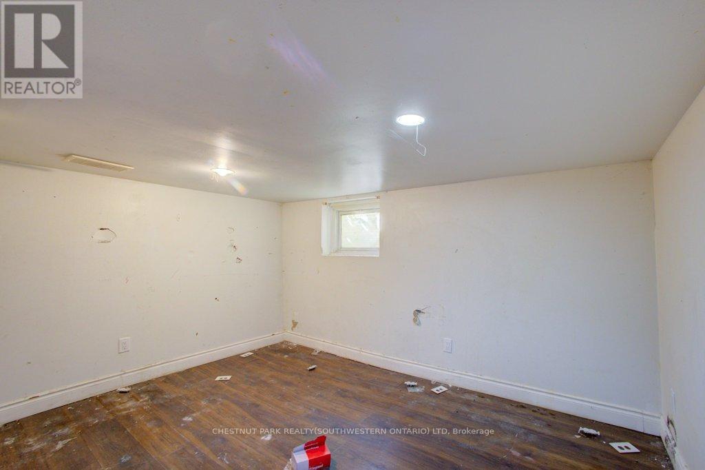 3185 Donnelly Street, Windsor, Ontario  N9C 1M3 - Photo 27 - X12458171
