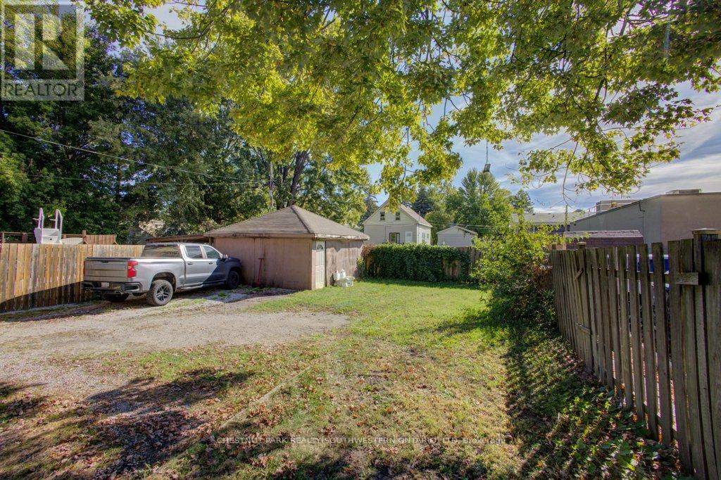 3185 Donnelly Street, Windsor, Ontario  N9C 1M3 - Photo 36 - X12458171