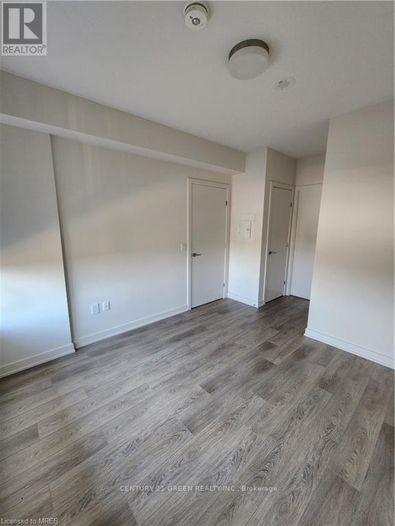 1204 - 212 King William Street, Hamilton, Ontario  L8R 0A7 - Photo 10 - X12458200