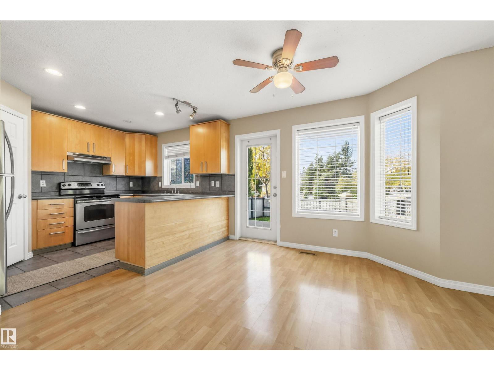 1324 Falconer Rd Nw, Edmonton, Alberta  T6R 2V5 - Photo 7 - E4461810