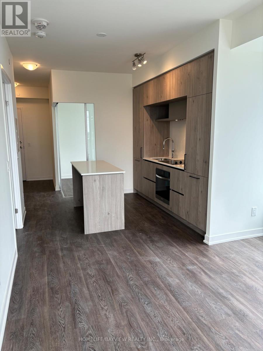 930 - 2 David Eyer Road, Richmond Hill, Ontario  L4S 0N6 - Photo 5 - N12458177