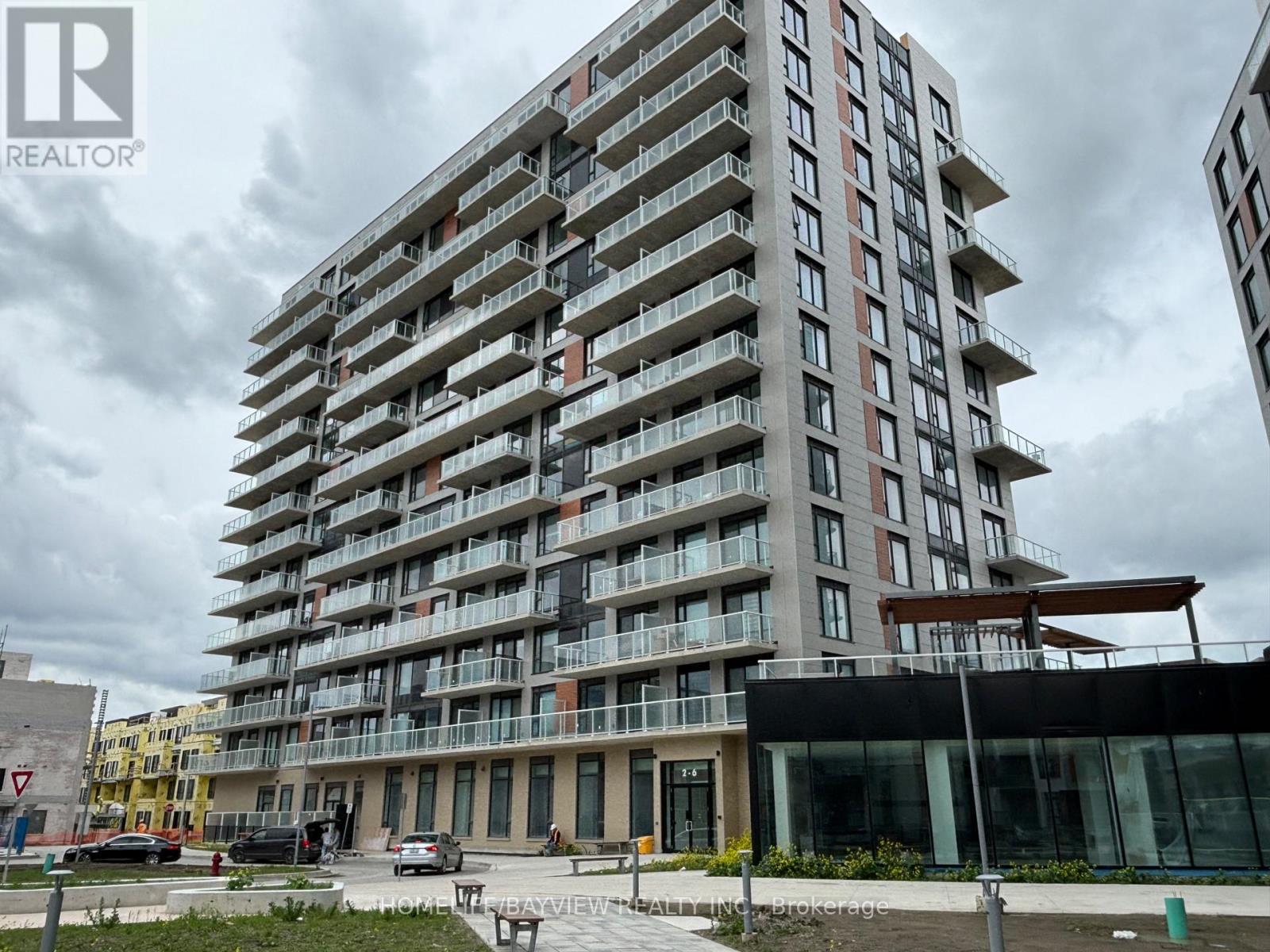 930 - 2 DAVID EYER ROAD, Richmond Hill, Ontario