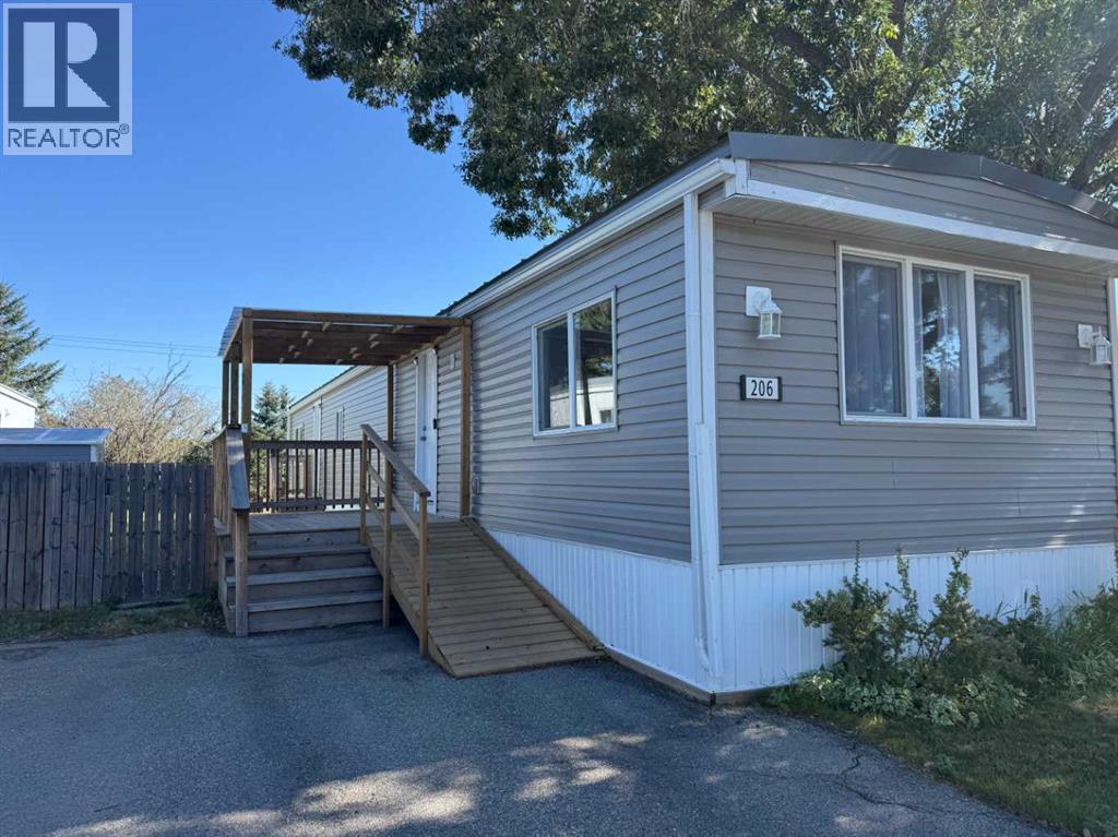 206 Polar Avenue, High River, Alberta  T1V 1J4 - Photo 1 - A2260583
