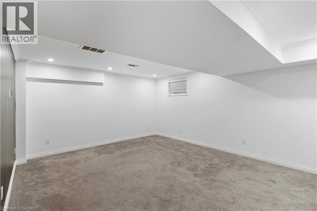 150 East 38th Street, Hamilton, Ontario  L8V 4E7 - Photo 32 - 40778420