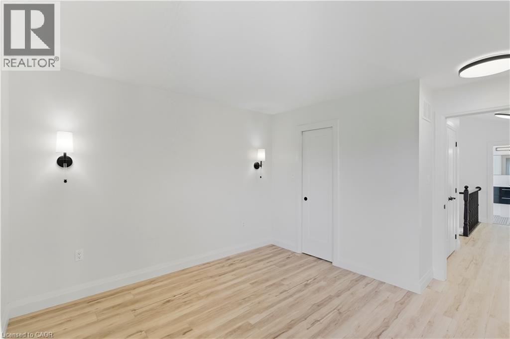 150 East 38th Street, Hamilton, Ontario  L8V 4E7 - Photo 19 - 40778420