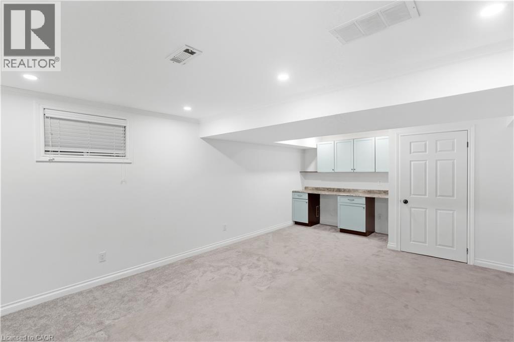 150 East 38th Street, Hamilton, Ontario  L8V 4E7 - Photo 33 - 40778420