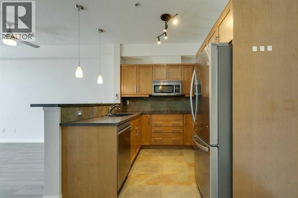 439, 26 Val Gardena View Sw, Calgary, Alberta  T3H 5Z5 - Photo 3 - A2263965