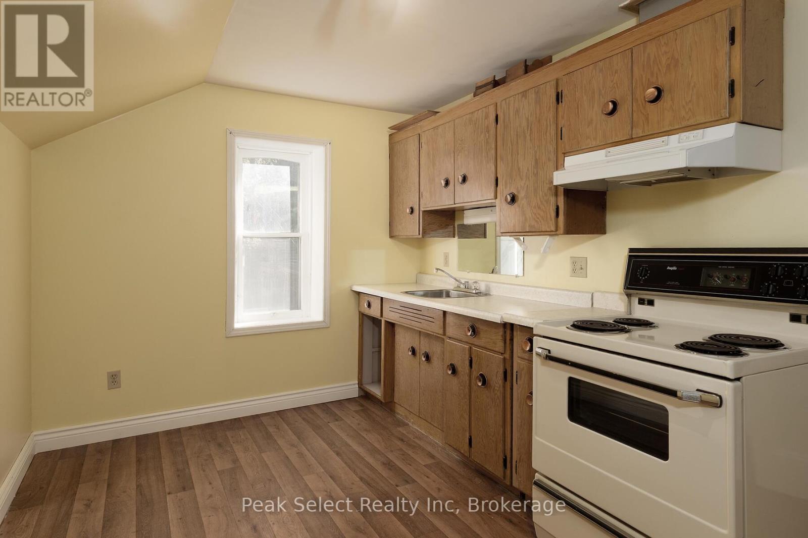 71 Wellington Street S, St. Marys, Ontario  N4X 1C1 - Photo 22 - X12458206