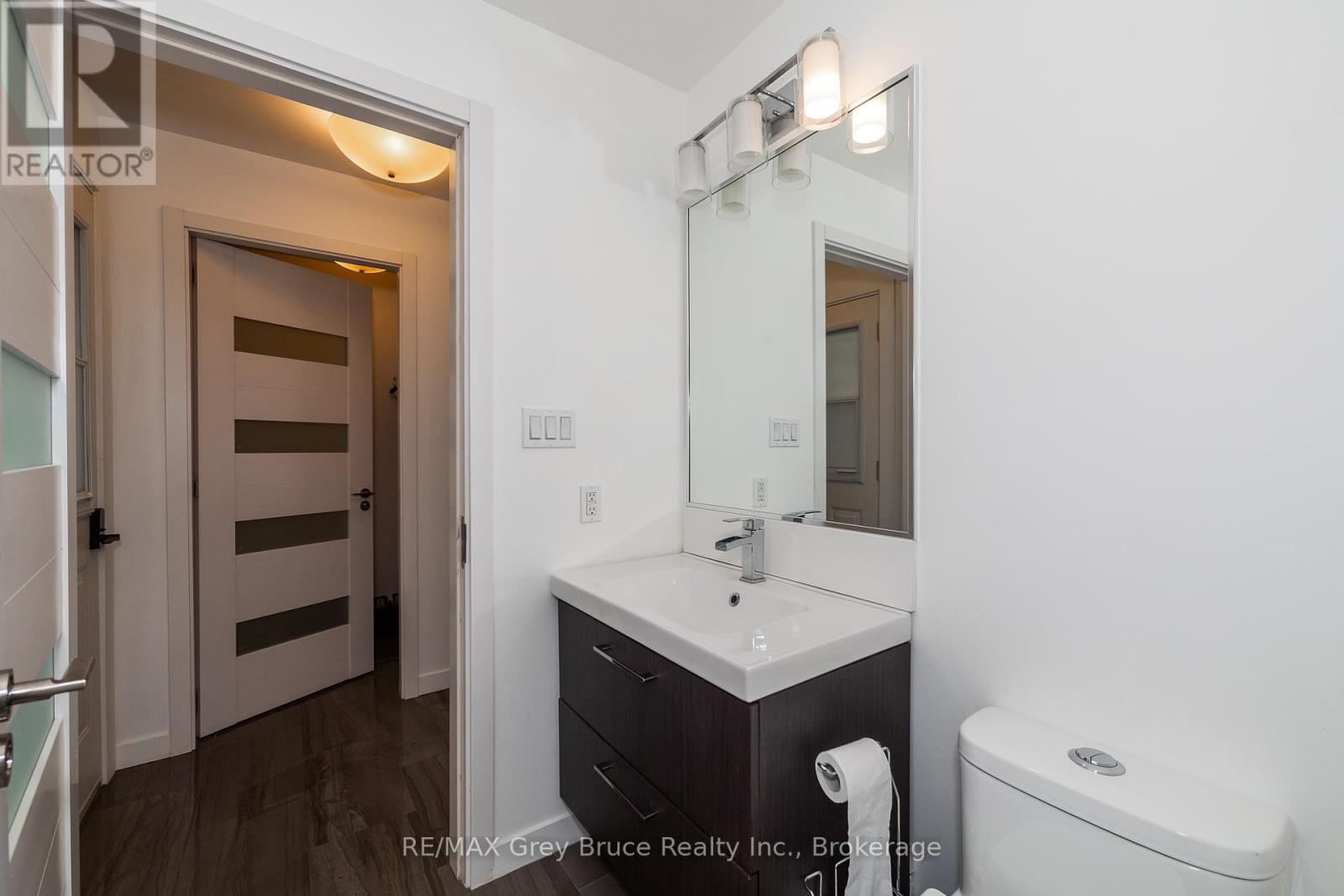 495204 Traverston Road, West Grey, Ontario  N0C 1H0 - Photo 32 - X12458226
