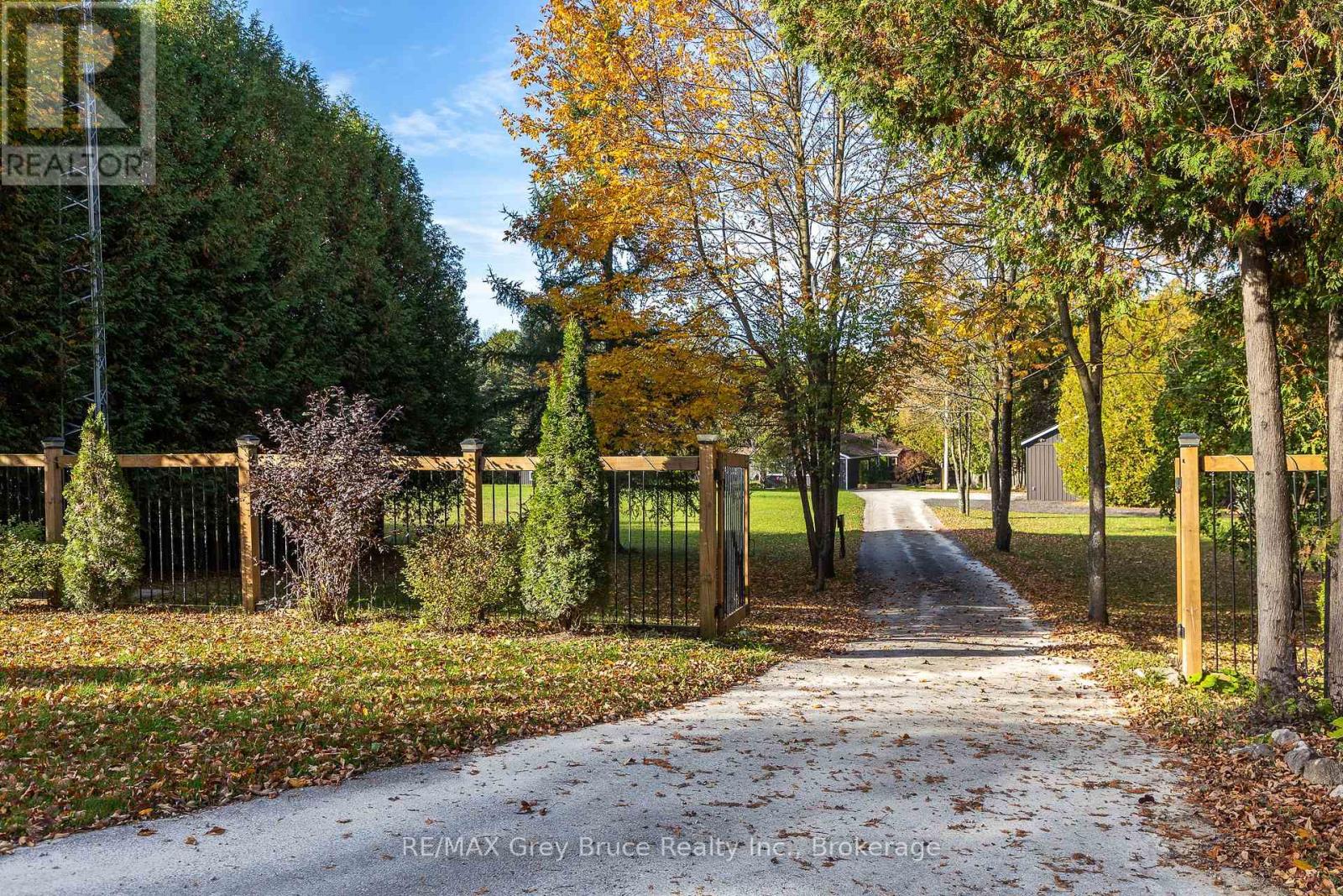 495204 Traverston Road, West Grey, Ontario  N0C 1H0 - Photo 49 - X12458226