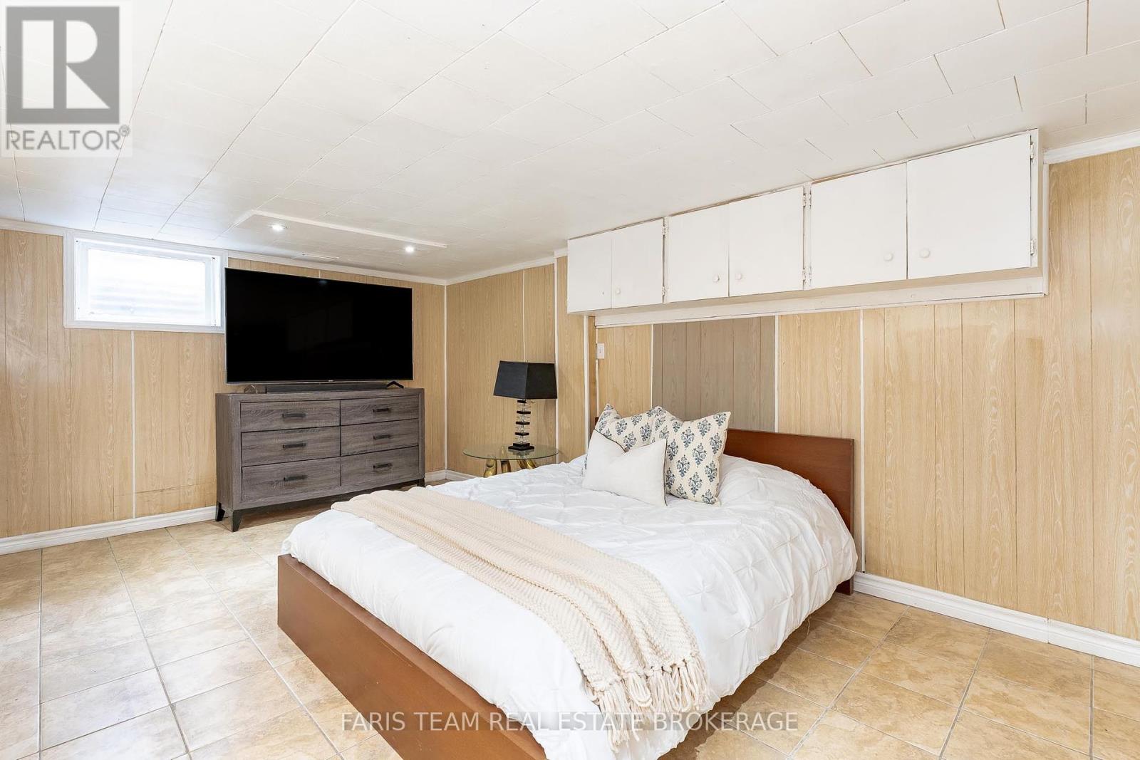 11 Park Avenue, East Gwillimbury, Ontario  L9N 1G9 - Photo 15 - N12458212