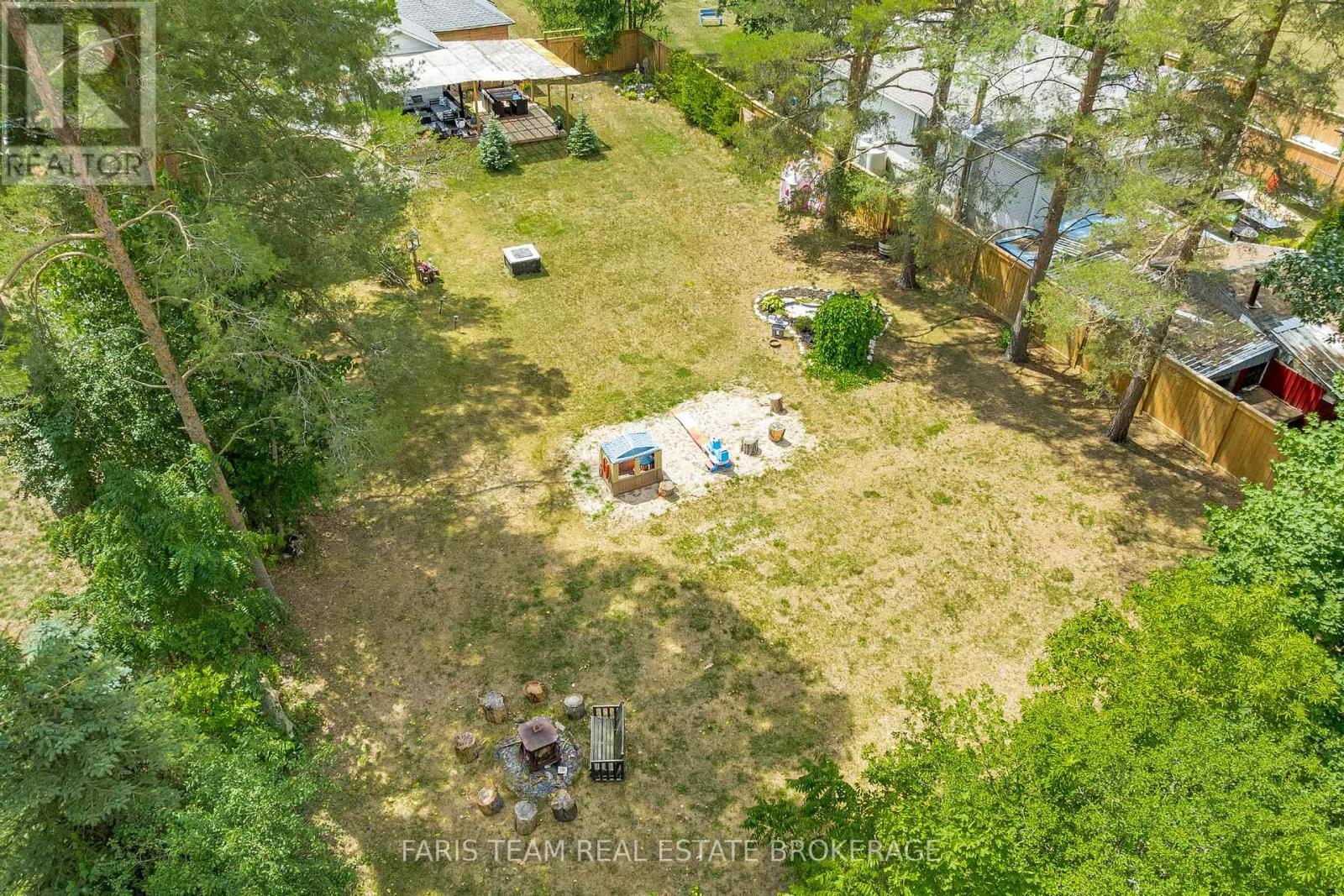 11 Park Avenue, East Gwillimbury, Ontario  L9N 1G9 - Photo 26 - N12458212