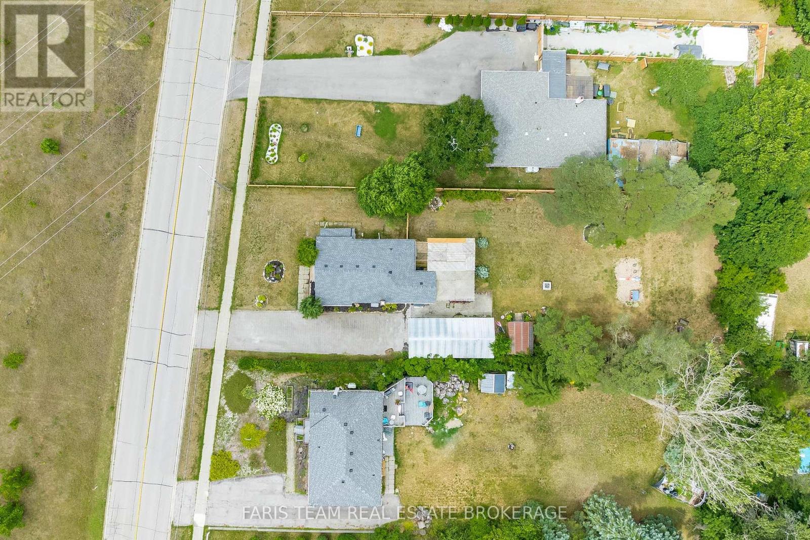 11 Park Avenue, East Gwillimbury, Ontario  L9N 1G9 - Photo 27 - N12458212